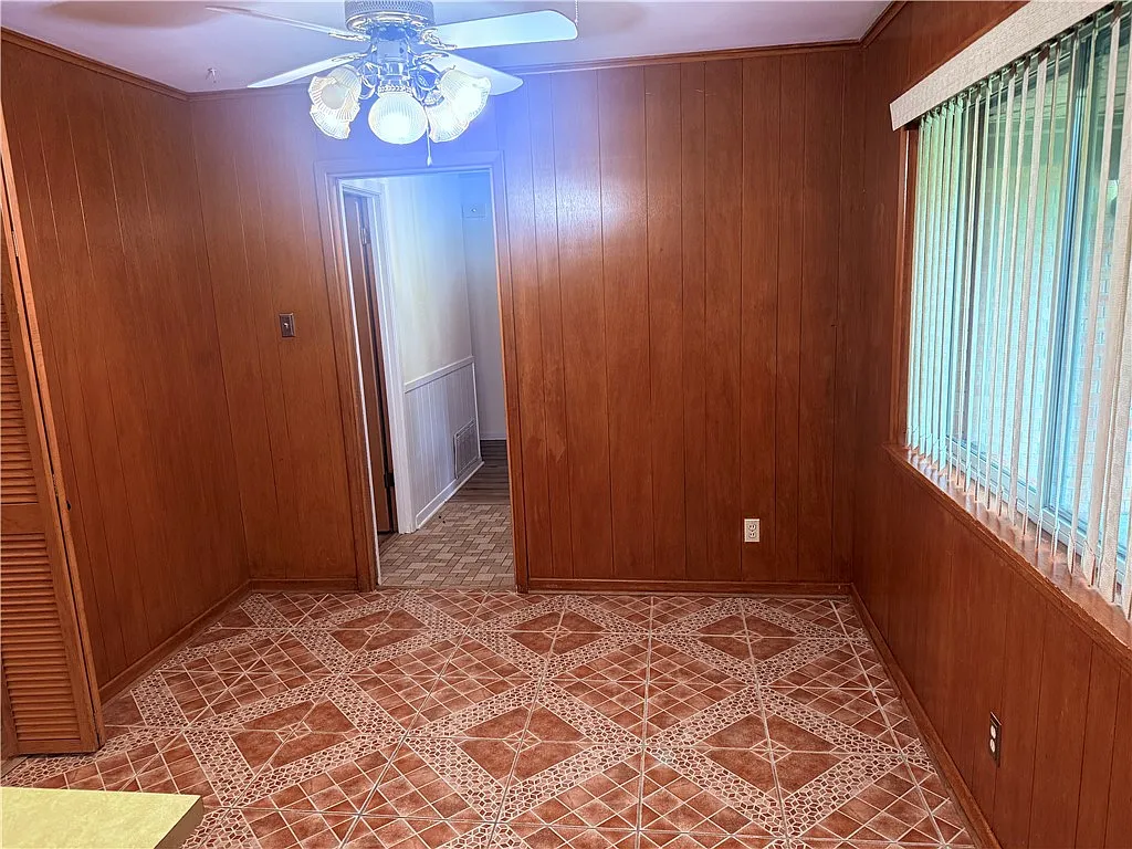 3 bed, 2.0 bath, 1443 sqft, $1,650 — Photo 3