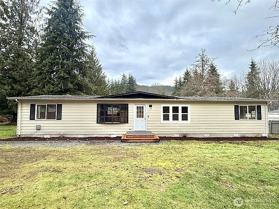 2nd image of 22513 S Forest Loop Road