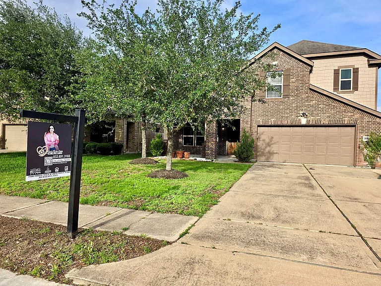3145 Morgan Meadow Ln — Photo 3