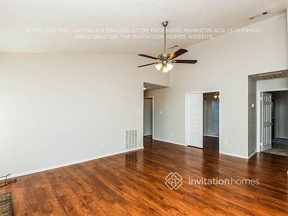 3rd image of 4245 Periwinkle Dr