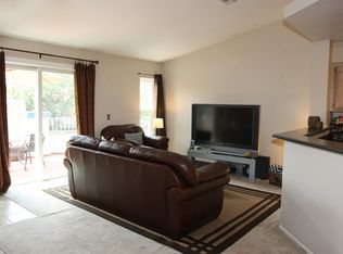 3352 Holly Grove St, Thousand Oaks, CA 91362