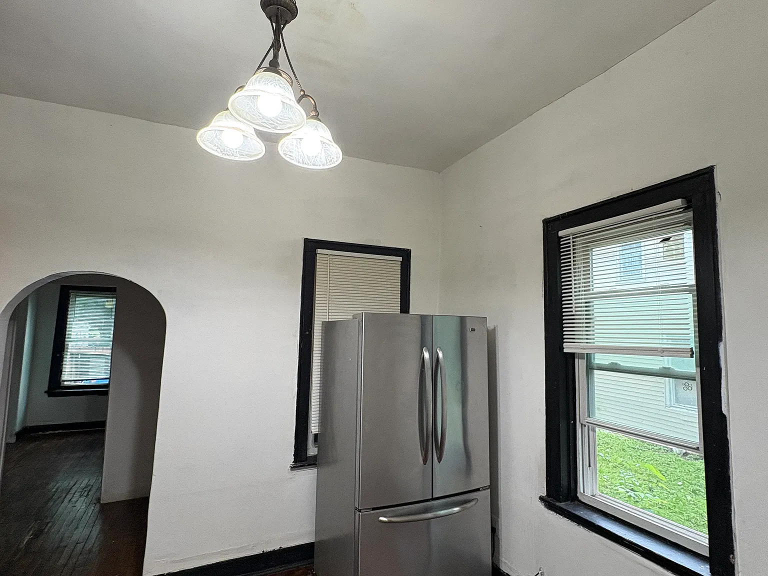 2 bed, 750 sqft, $1,000 — Photo 2