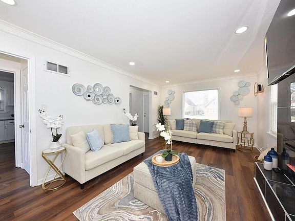 3rd image of 4348 North 19th STREET