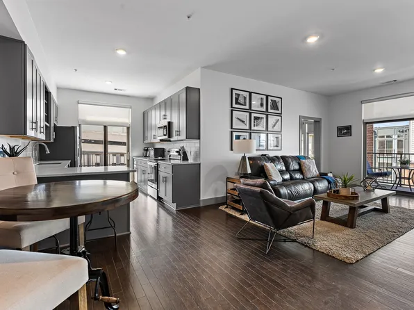 2407 8th Ave S APT 402, Nashville, TN 37204