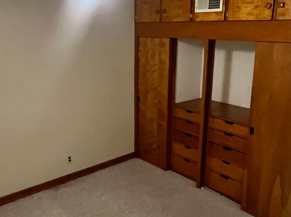 816 1/2 6th Ave APT 1