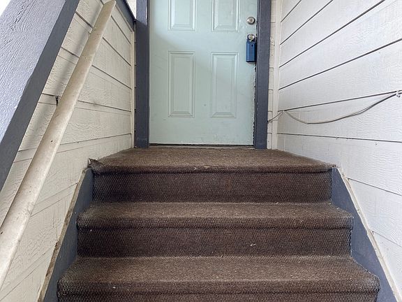 3rd image of 1707 Dawson St APT 1201