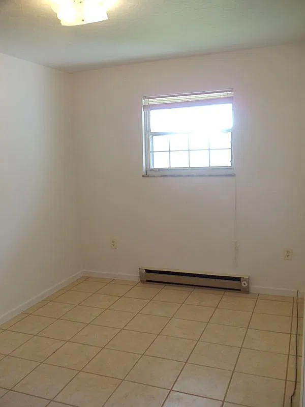 2 bed, 705 sqft, $640 — Photo 3