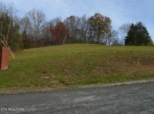 107 Henley St, Tazewell, TN 37879