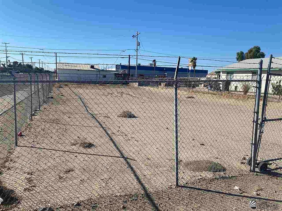 2nd image of 1050 S 2nd Ave
