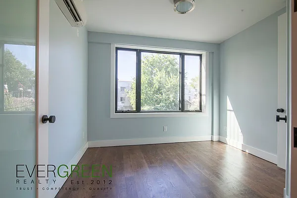 Rented by Pinn Realty | media 17