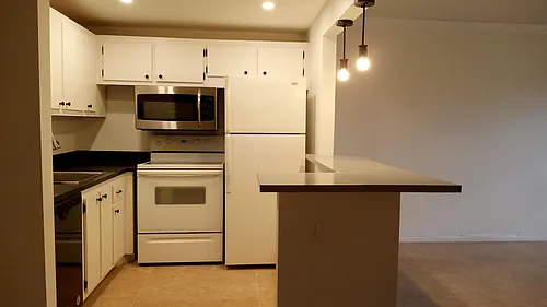 16 Dorset Dr #A Photo 1
