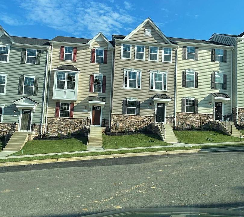 1st image of 1009 Valley Run Dr