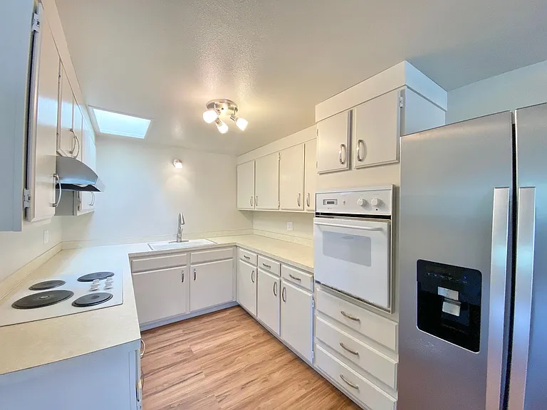 8347 Wabash Ave S — Photo 1