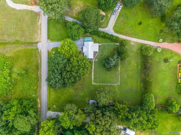 61 Sharp Rd, Somerville, AL 35670