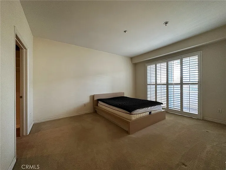 320 S Willaman Dr #402 — Photo 23