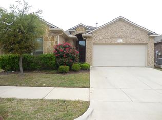 1104 Nora Ln, Denton, TX 76210