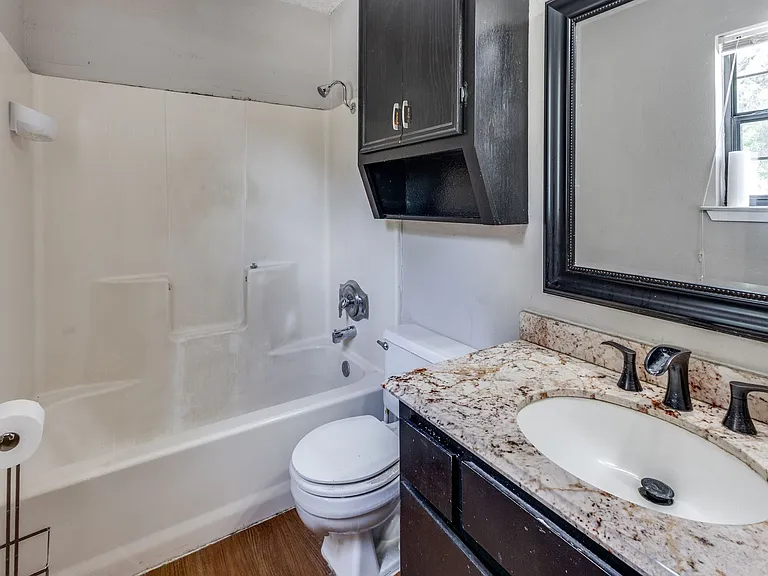 8602 Skyview — Photo 13