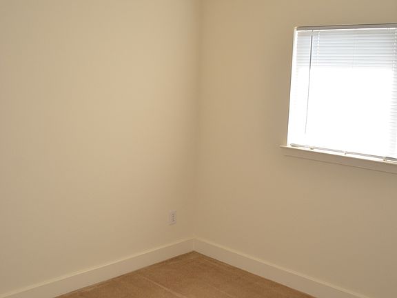2nd image of 5711 River Peak