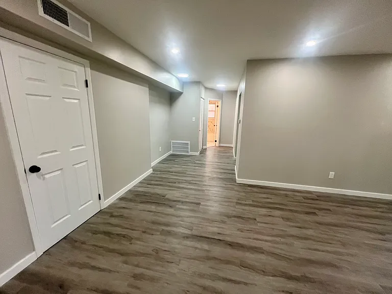 Oakwood Apartments — Photo 21