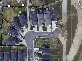 4245 Charles Close SW, Edmonton, AB T6W 0Z5