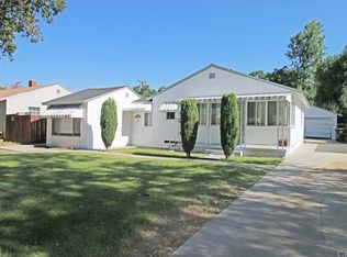 864 W 29th St, San Bernardino, CA 92405