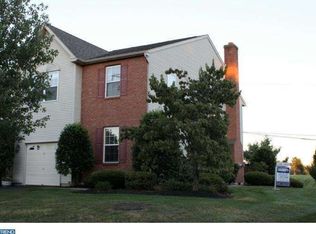 2 Raleigh Ct, Harleysville, PA 19438