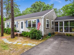 12 Lantern Ln, Harwich Pt, MA 02646