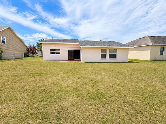 3rd image of 766 Maderia Ct