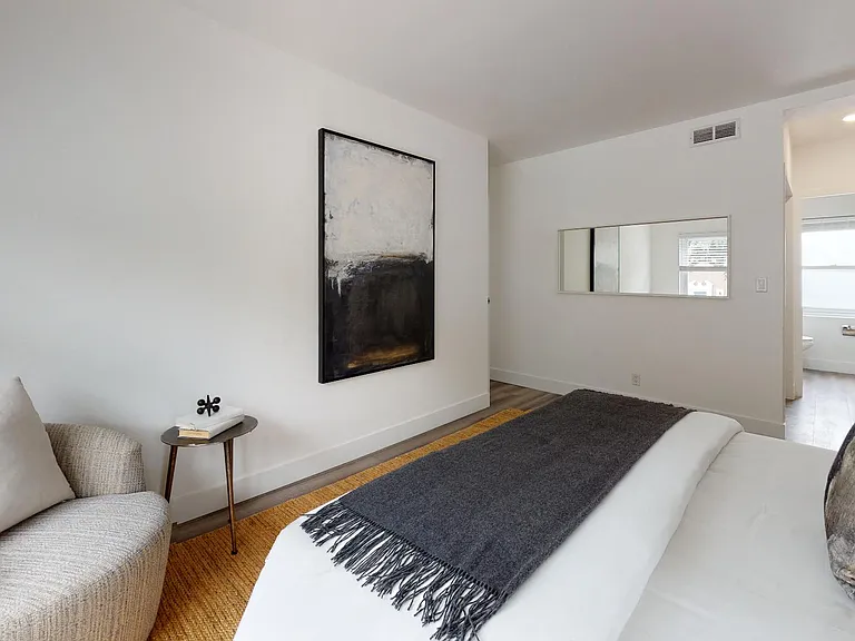 3711 19th Ave — Photo 58