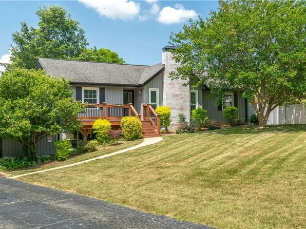 160 Creekside Ln, Lexington, NC 27295