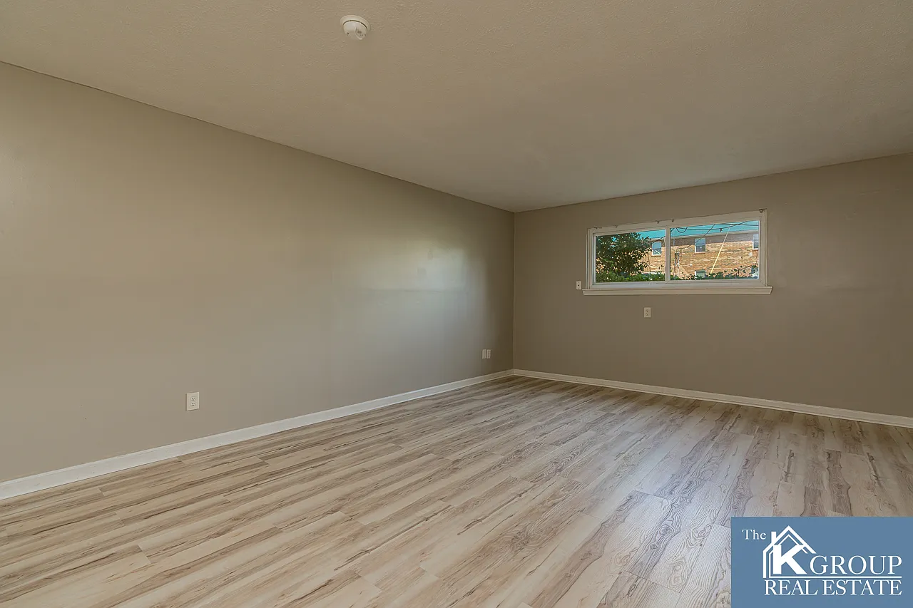 2 bed, 876 sqft, $850 — Photo 3