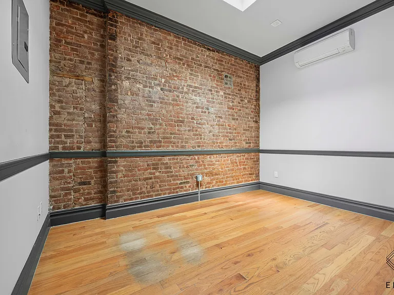 133 23rd St #3B — Photo 5