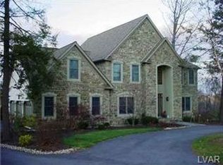 319 Angela Ct, Nazareth, PA 18064