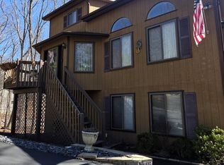 163 Hyland Dr, East Stroudsburg, PA