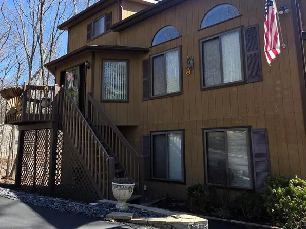 163 Hyland Dr, East Stroudsburg, PA 18301