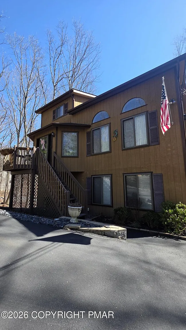 163 Hyland Dr photo 1