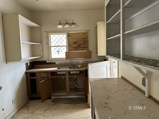 4th image of 13332 Sage St