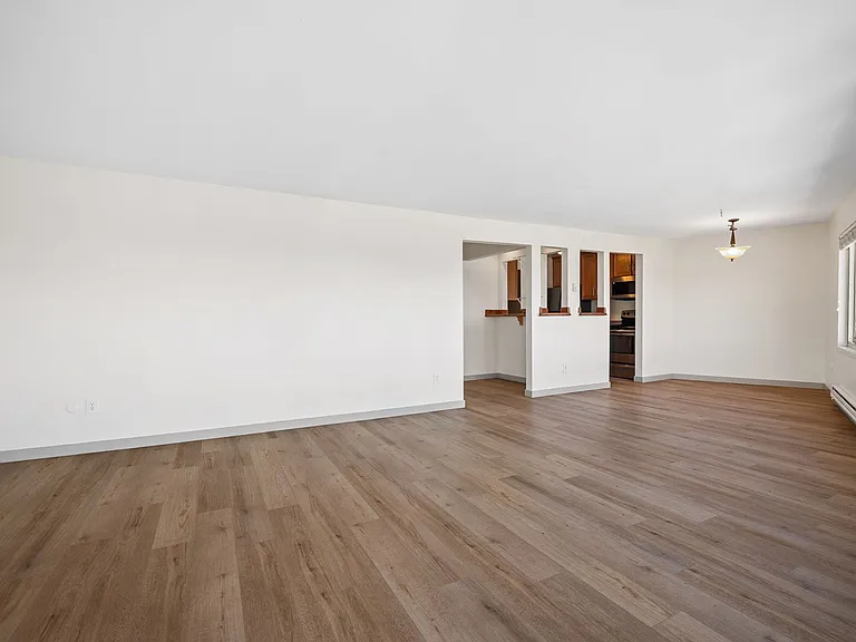 Alki Shores Apartments — Photo 24