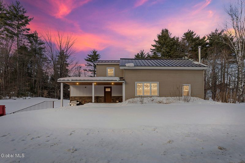 5th image of 277 Hadlock Pond Road
