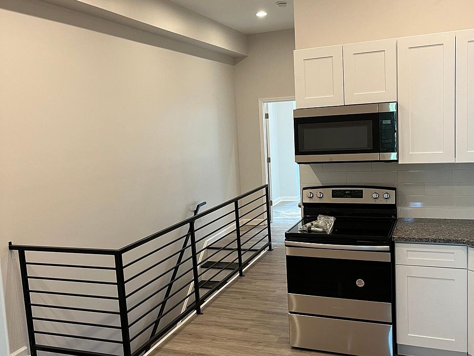 1st image of 3818 N Park Ave #2