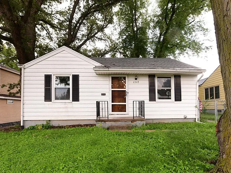 1317 Washington St — Photo 19