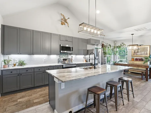 2295 Tanglewood Trail, Spring Branch, TX 78070