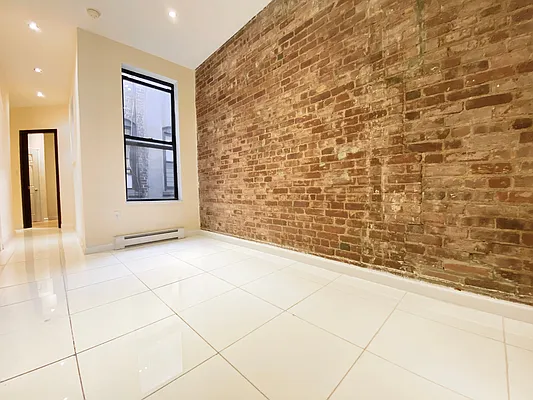 Rented by Voro NYC | media 28