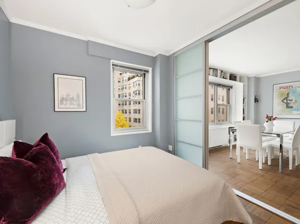 20 East 9th Street image 7 of 21