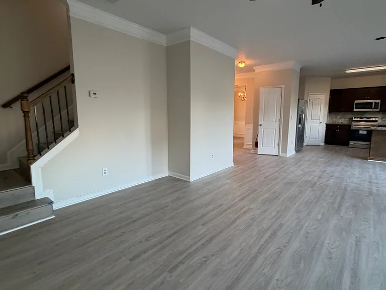 2151 Village Trail Ct — Photo 8