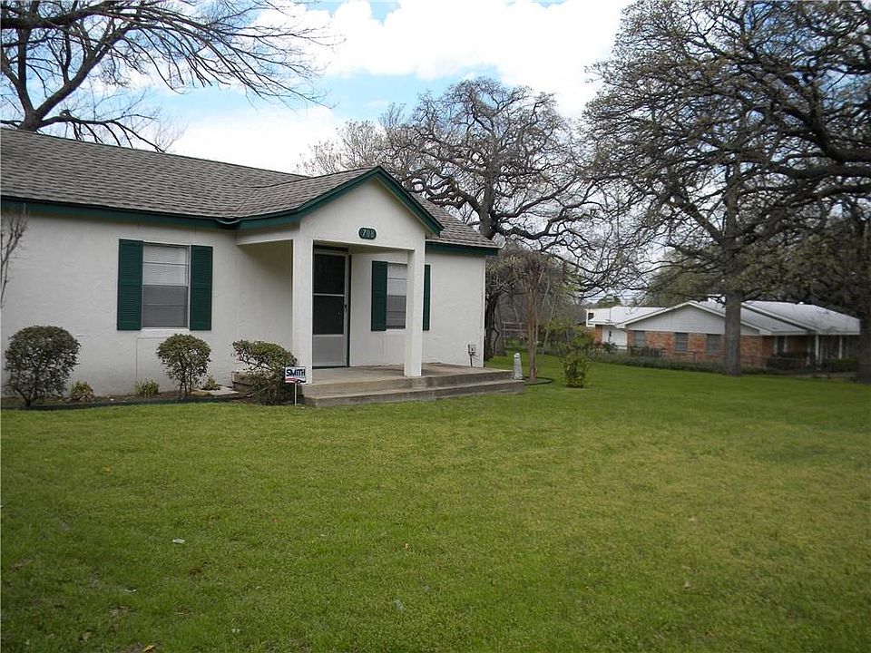 1st image of 708 Oakwood Ln