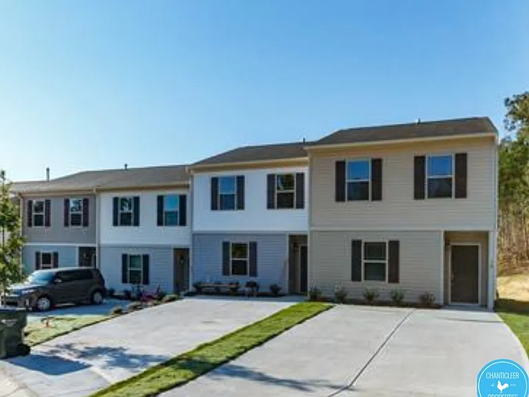 884 Saratoga Dr #1 — Photo 1