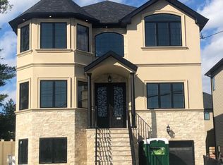 161 Clarke Ave, Staten Island, NY 10306