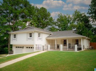 3303 Pembrooke Ln, Birmingham, AL 35226