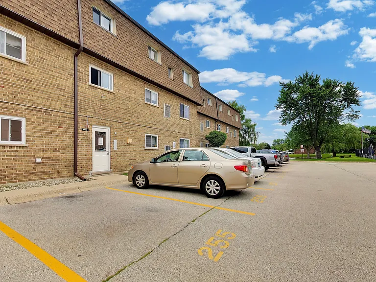 9479 Bay Colony Dr #2S — Photo 27